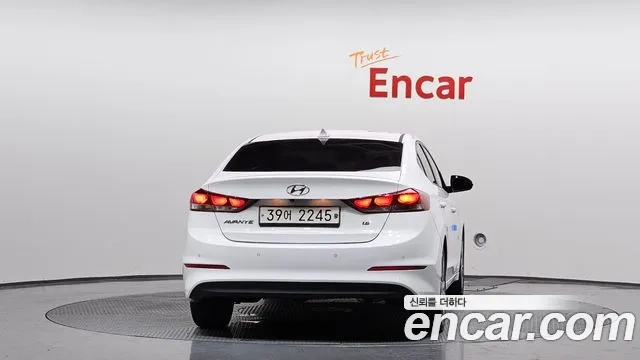 Hyundai Avante AD id 2876663 из Кореи 14