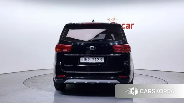 Kia The New Carnival id 4384485 из Кореи 14