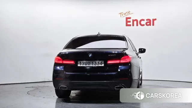 BMW 5 Series (G30) id 3727589 из Кореи 14