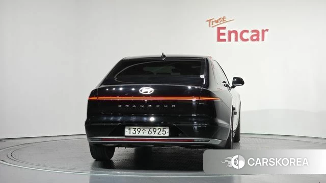 Hyundai Grandeur (GN7) id 4292452 из Кореи 14