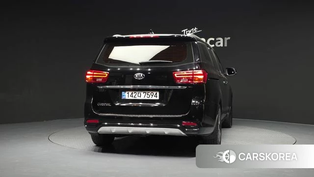 Kia The New Carnival id 3828466 из Кореи 14