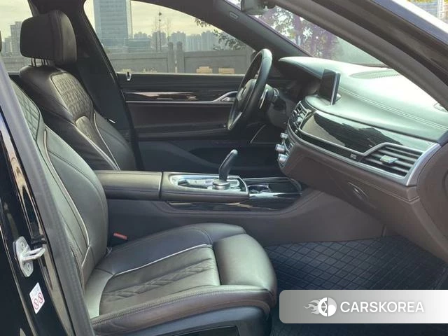 BMW 7 series id 4264651 из Китая 14