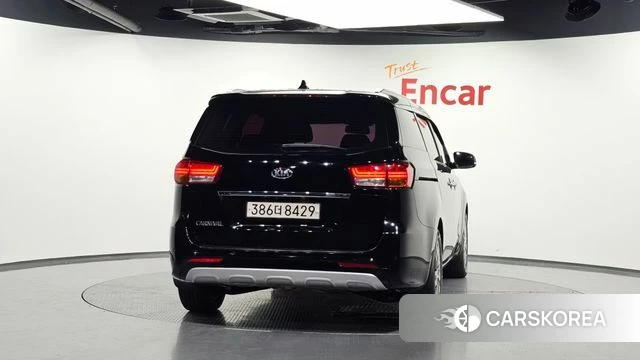 Kia All New Carnival id 4596463 из Кореи 14