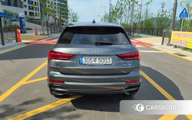 Audi Q3 (F3) 2022 Серый из Кореи, фото 4