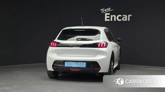 Peugeot e-208 second Generation id 3405818 из Кореи 14