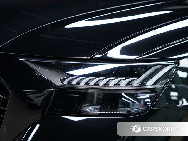 Audi RS Q8 id 4258550 из Китая 34