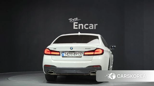 BMW 5 Series (G30) id 3842079 из Кореи 14