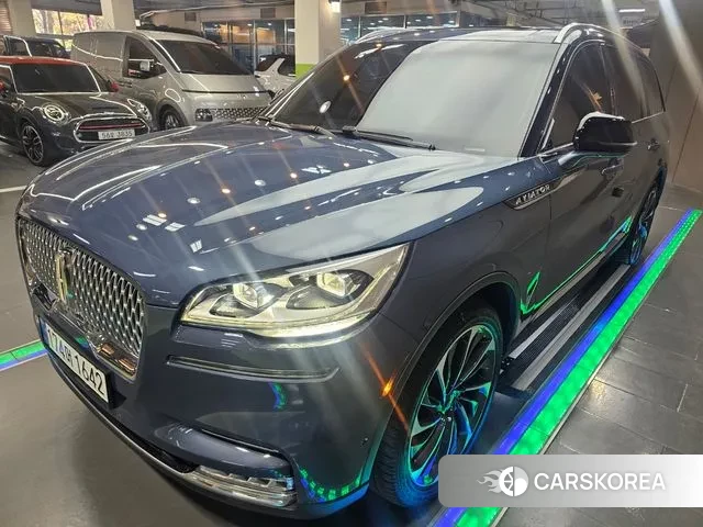 Lincoln Aviator 2nd generation 2021 Небесно-голубой из Кореи, фото 4
