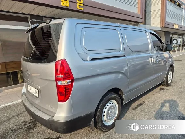 Hyundai The New Grand Starex id 3368946 из Кореи 8