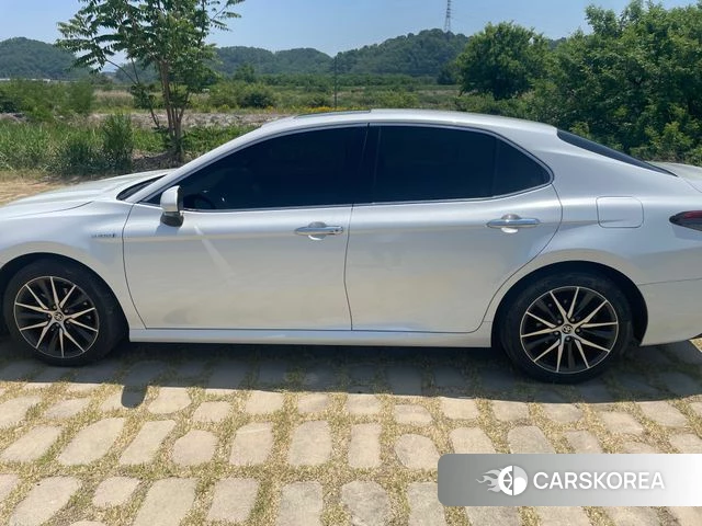 Toyota Camry (XV70) 2024 Жемчужный цвет из Кореи, фото 4