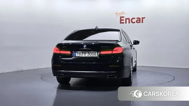 BMW 5 Series (G30) id 3519080 из Кореи 14