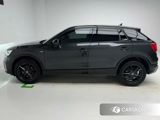 Audi Q2L id 4392027 из Китая 12