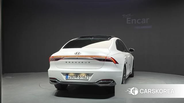Hyundai The New Grandeur IG Hybrid id 4768921 из Кореи 14