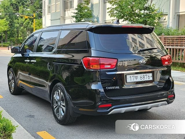 Kia The New Carnival id 4563328 из Кореи 13