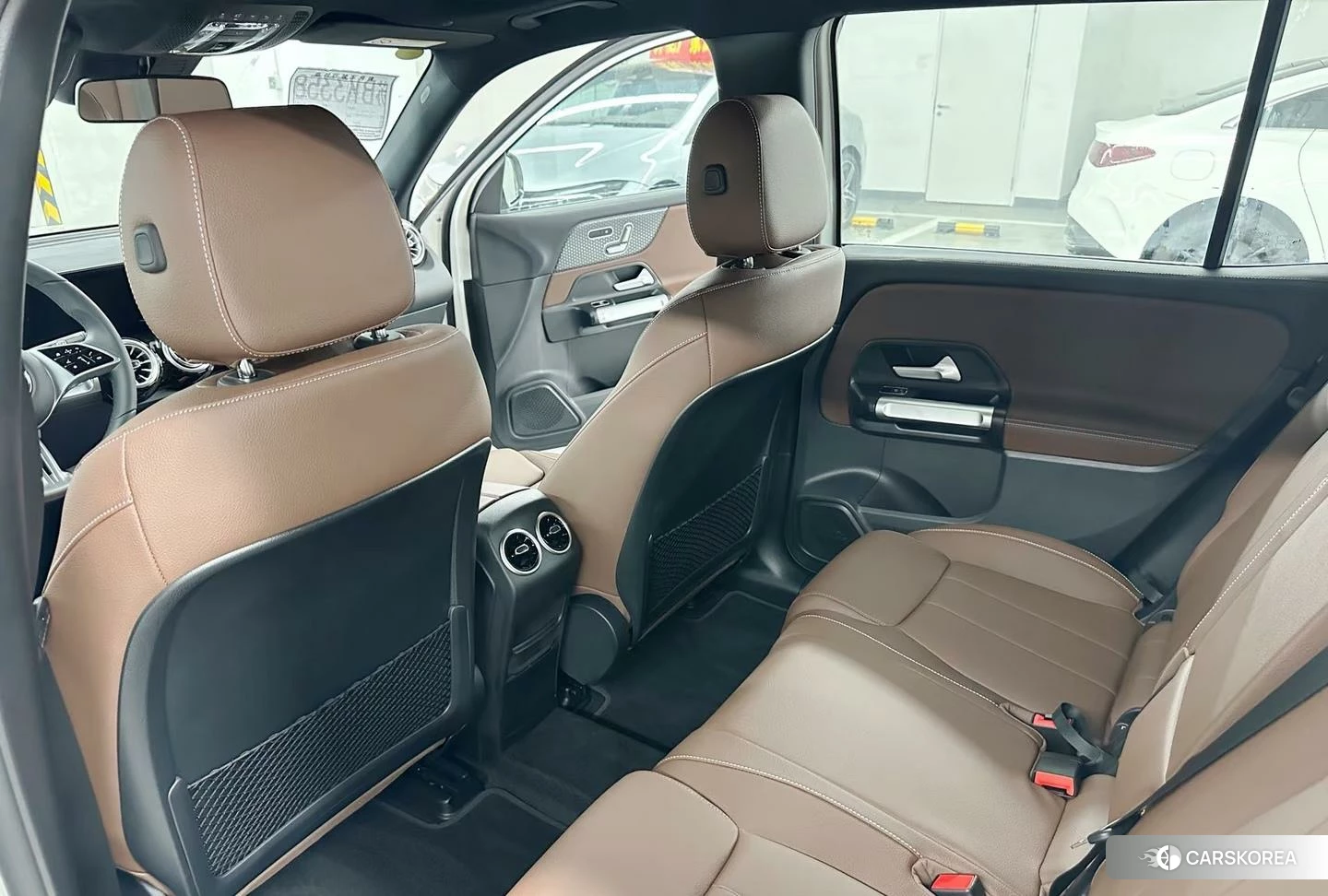 Mercedes-Benz EQB 2024 Белый из Китая, фото 6