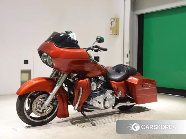 Проданный Harley-Davidson Road Glide FLTRX1690 2013 из Японии, фото 4