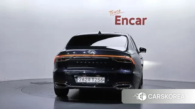 Hyundai The New Grandeur IG id 3641047 из Кореи 14