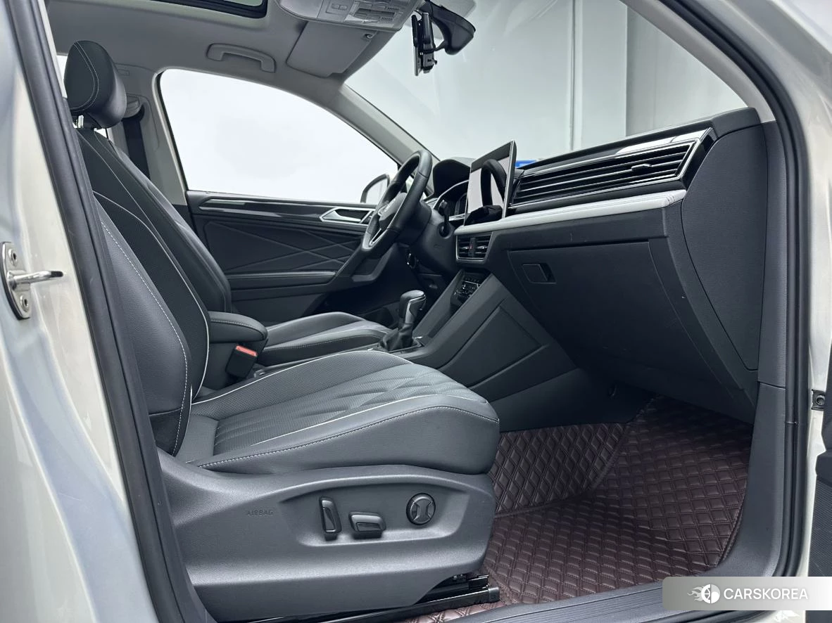 Volkswagen Tiguan L id 4479606 из Китая 18
