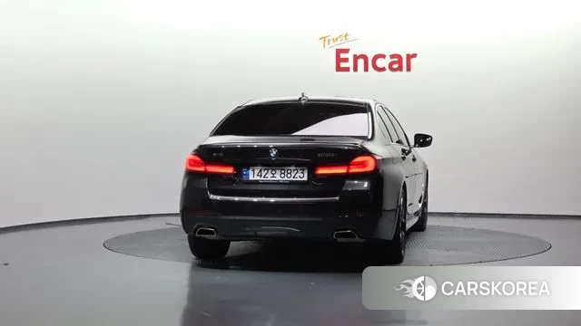 BMW 5 Series (G30) id 3026946 из Кореи 14