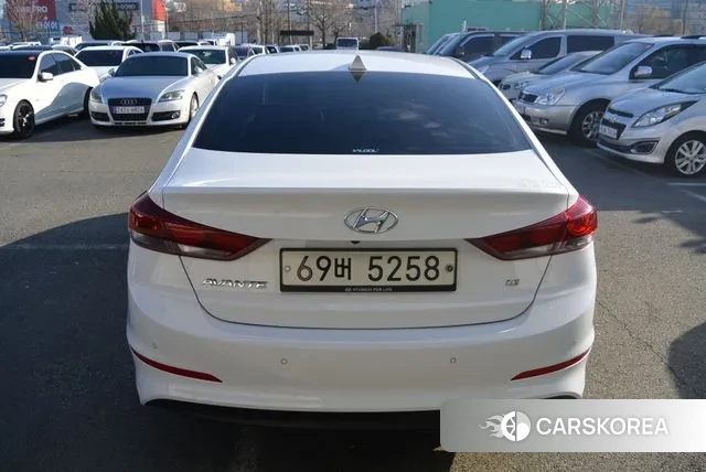Hyundai Avante AD id 3522969 из Кореи 10