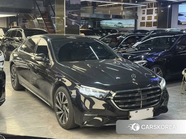 Mercedes-Benz E-class 2024 Черный из Китая, фото 6