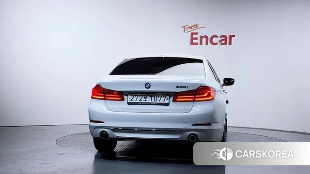 BMW 5 Series (G30) id 3861232 из Кореи 14
