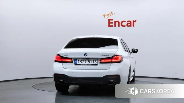 BMW 5 Series (G30) id 4428152 из Кореи 32