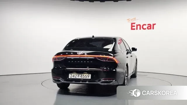 Hyundai The New Grandeur IG id 3349048 из Кореи 14