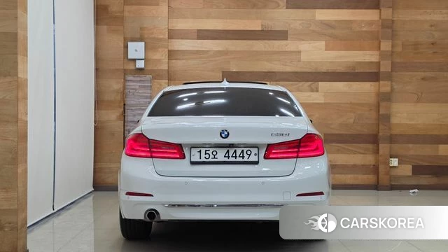 BMW 5 Series (G30) id 4595454 из Кореи 14