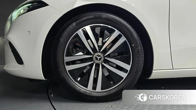 Mercedes-Benz A-Class W177 id 4657240 из Кореи 25