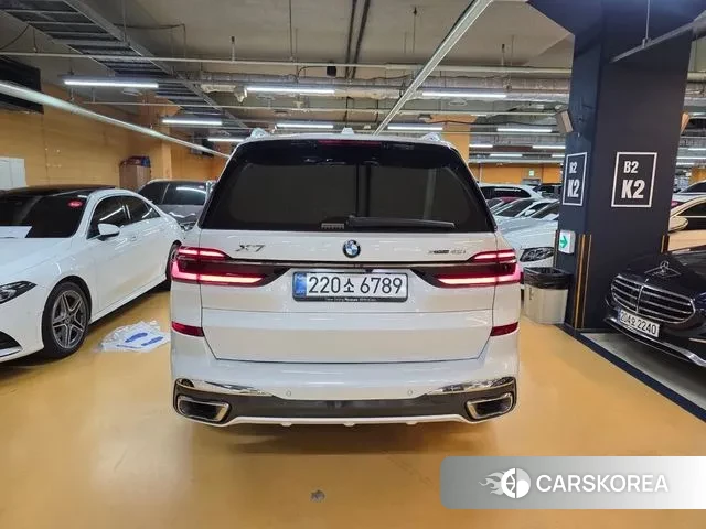 BMW X7 (G07) 2025 Белый из Кореи, фото 4