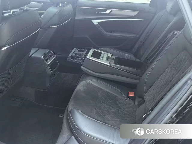 Audi A6L id 4207145 из Китая 11