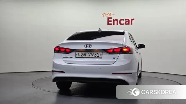 Hyundai Avante AD id 3469963 из Кореи 14