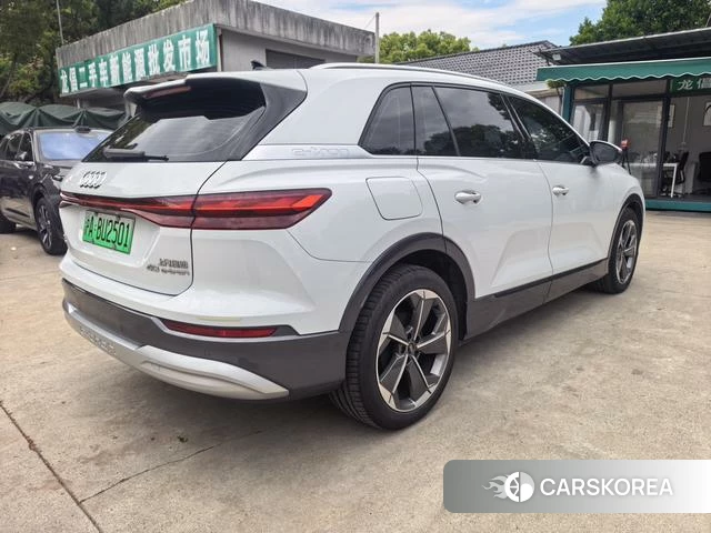 Audi Q5 e-tron 2023 Белый из Китая, фото 4