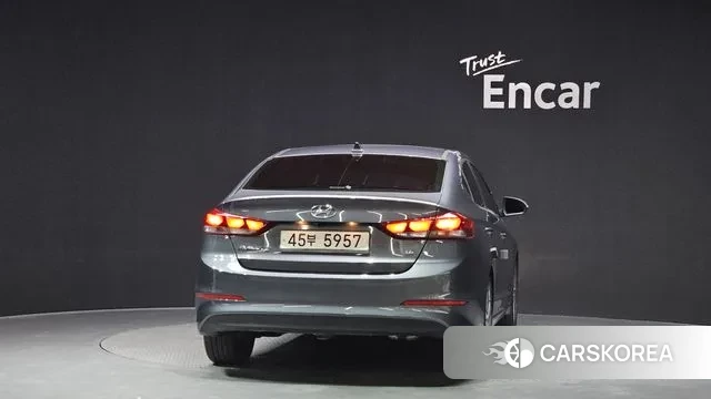 Hyundai Avante AD id 3599132 из Кореи 14