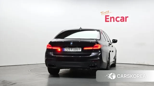 BMW 5 Series (G30) id 3687284 из Кореи 14