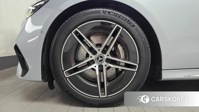 Mercedes-Benz E-Class W214 id 4870986 из Кореи 26
