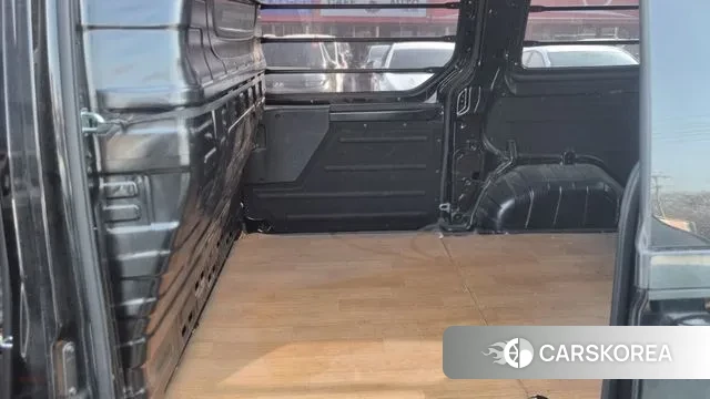 Hyundai Staria id 3618997 из Кореи 8