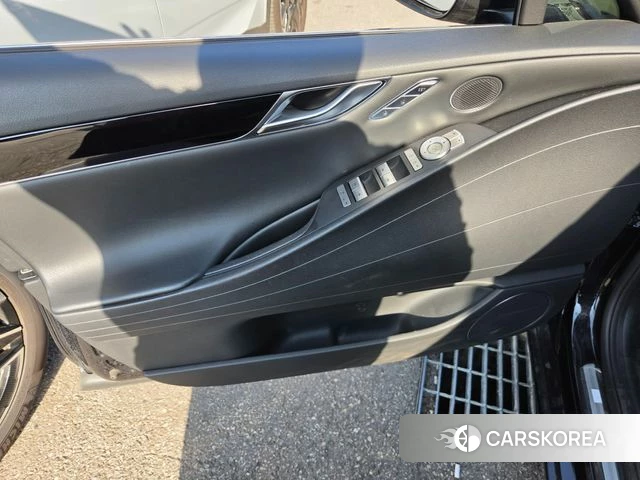 Genesis G80 (RG3) 2023 Черный из Кореи, фото 5