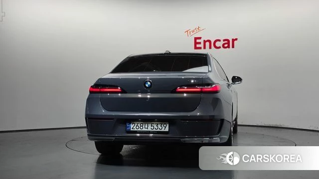 BMW 7 Series (G70) id 4715714 из Кореи 31