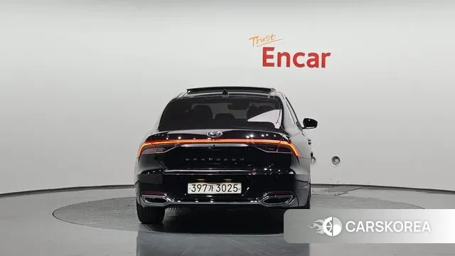 Hyundai The New Grandeur IG id 3433101 из Кореи 14