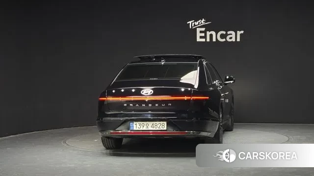 Hyundai Grandeur Hybrid (GN7) id 3610720 из Кореи 14