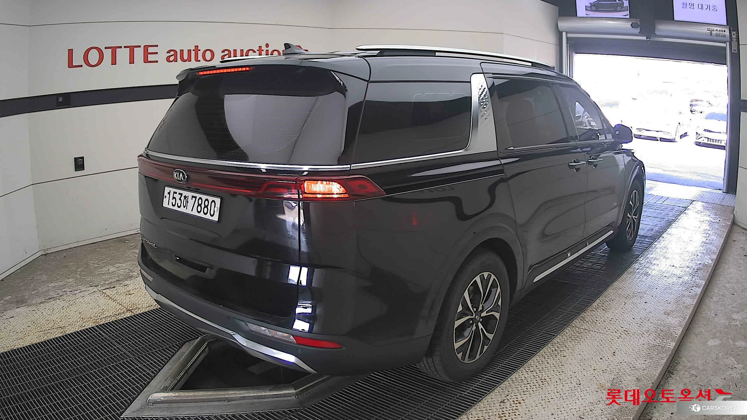 Kia Carnival id 4902362 из Кореи 31