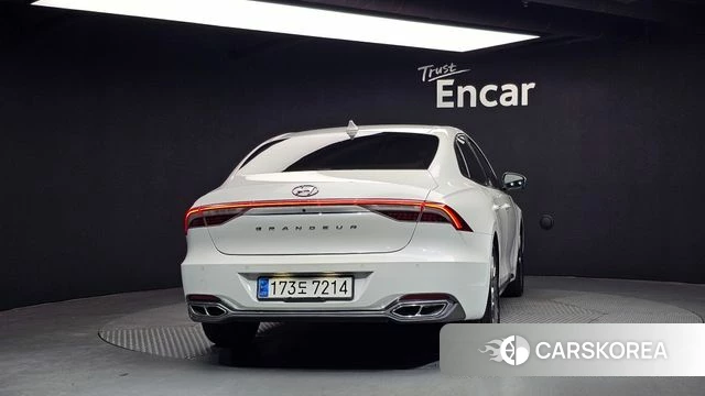 Hyundai The New Grandeur IG Hybrid id 4476661 из Кореи 30