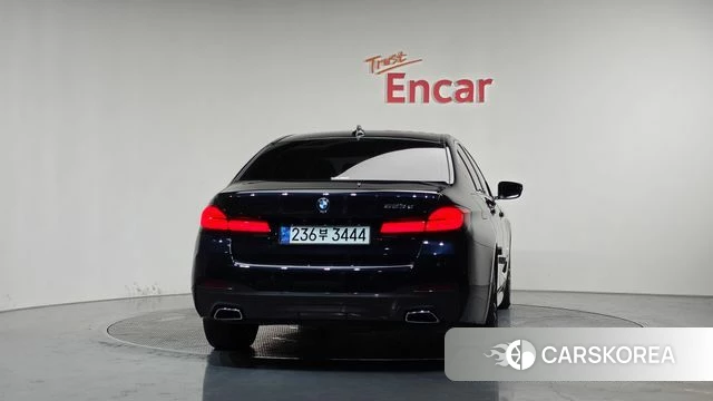 BMW 5 Series (G30) id 4754726 из Кореи 32