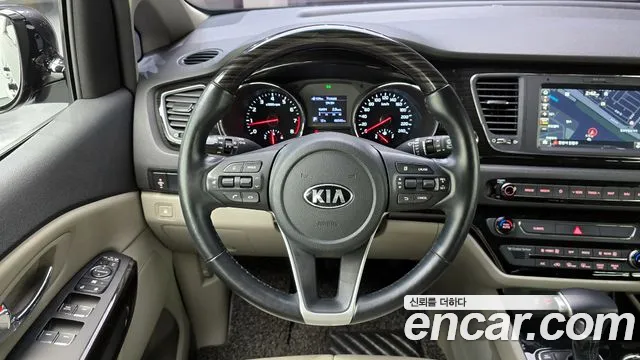 Kia The New Carnival id 2529596 из Кореи 14