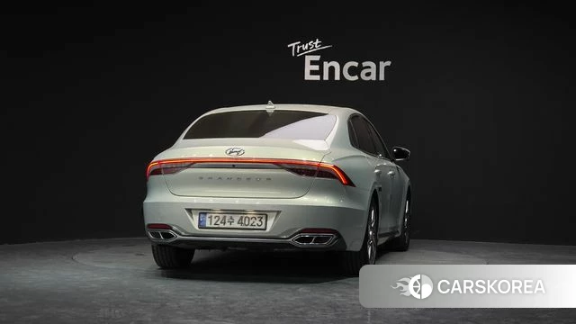 Hyundai The New Grandeur IG Hybrid id 4187817 из Кореи 28