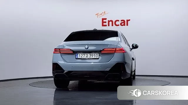 BMW 5 Series (G60) id 3462427 из Кореи 14