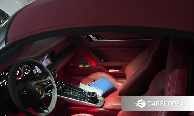 Porsche 911(992) 2021 Серый из Кореи, фото 4