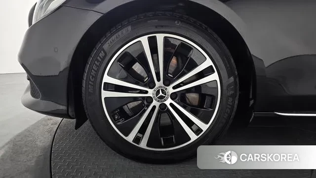 Mercedes-Benz E-Class W213 id 3656260 из Кореи 14